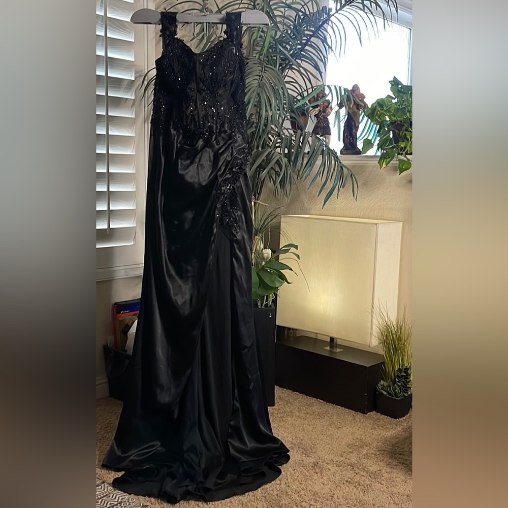 Weeding guest dress